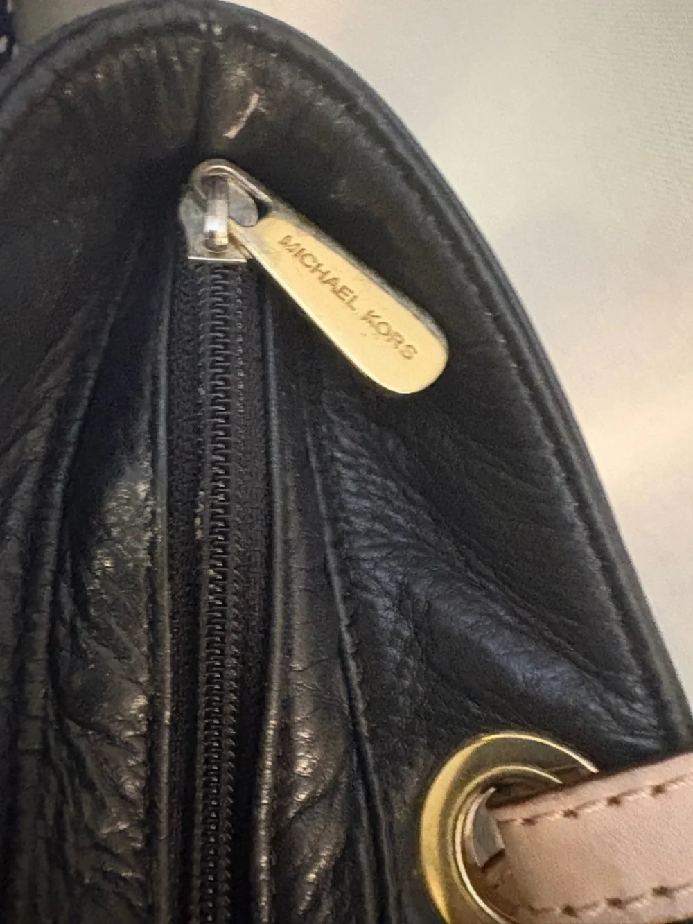 Michael Kors Black Pebbled Leather Jet Set Tote Shoulder Bag Gold Hardware LG